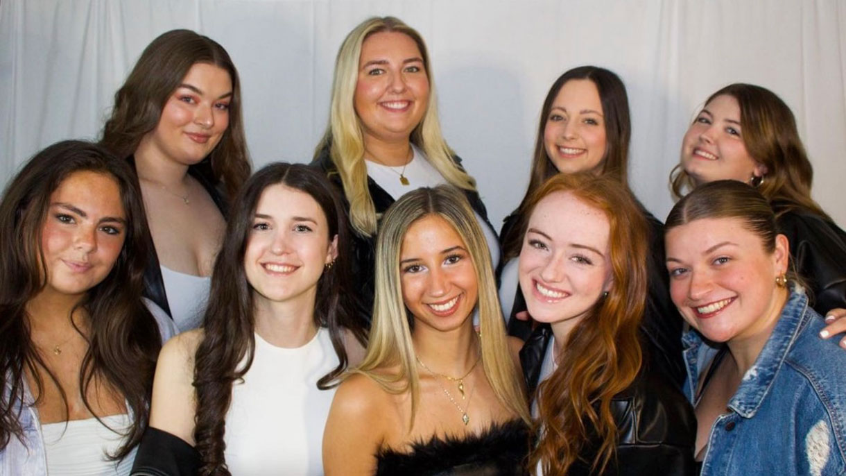 Members of Delta Zeta