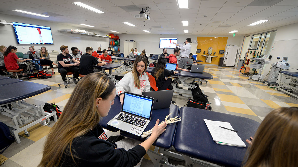 Sacred Heart University physical therapy students in the Center for Healthcare Education classroom