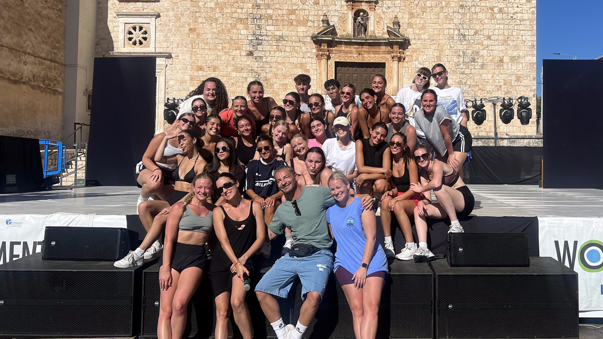 Group of SHU dancers in Italy