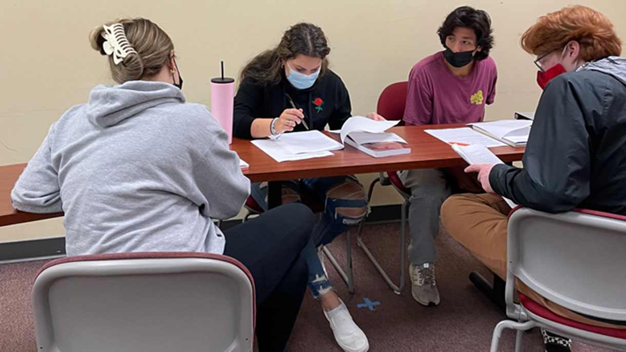 Students in a CIT engaged in seminar discussion