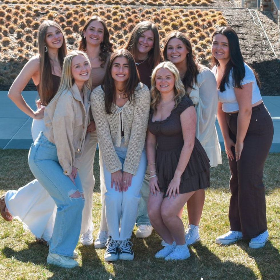 Members of Chi Omega