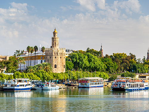 torre del Oro, a tower in Seville