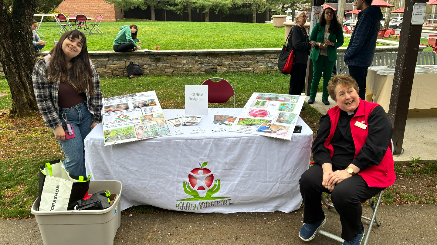 Representatives from the organization Nourish Bridgeport