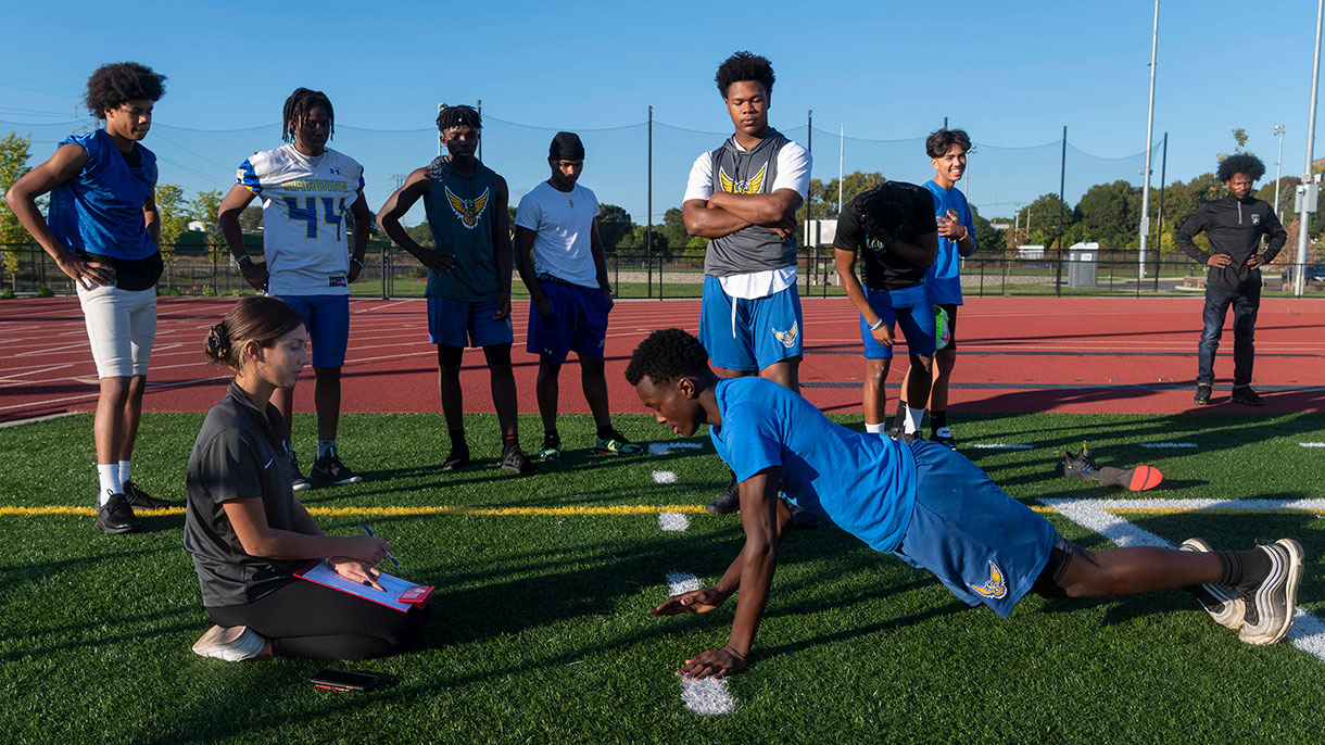 undergraduate Exercise Science clinical students in the Pioneer Performance Center