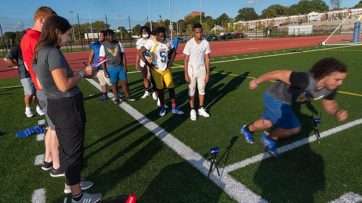 undergraduate Exercise Science clinical students in the Pioneer Performance Center