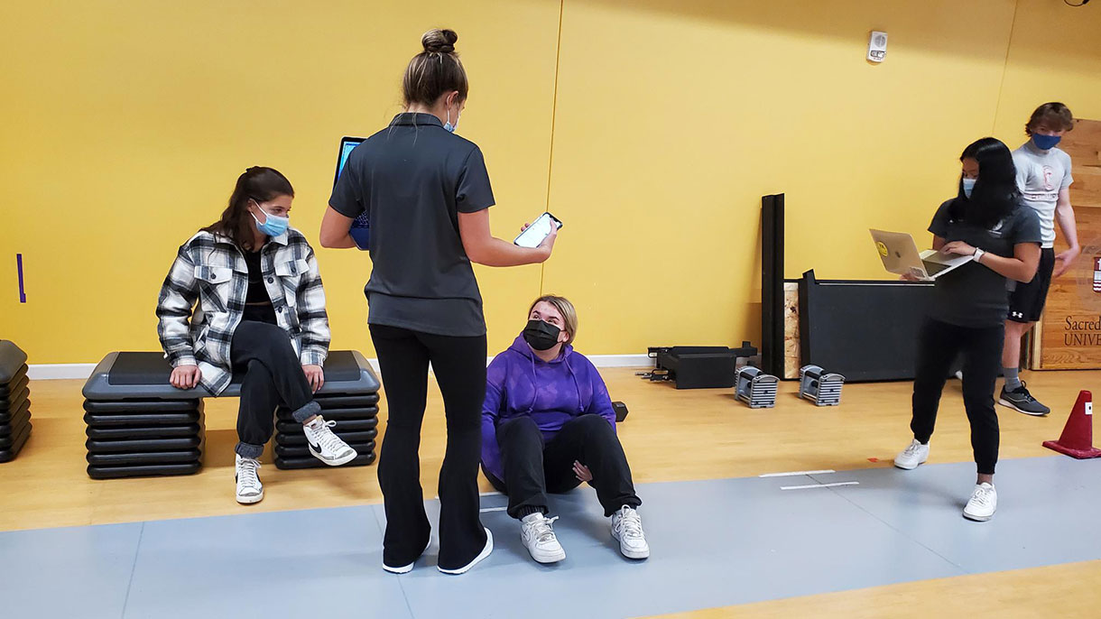 SHU well students in the Pioneer Performance Lab