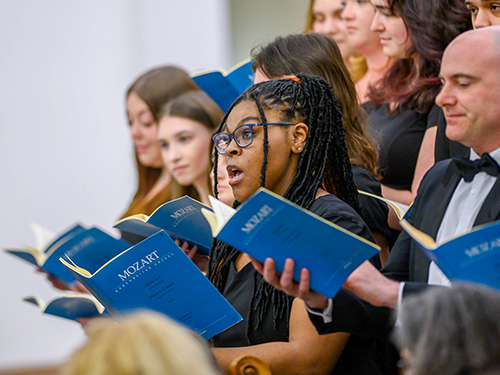 a choir performing Mozart